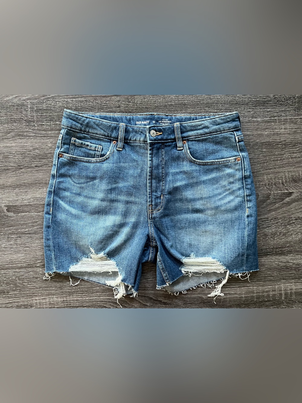 Old Navy High-Rise OG Straight Distressed Blue Denim Shorts | Size 12
